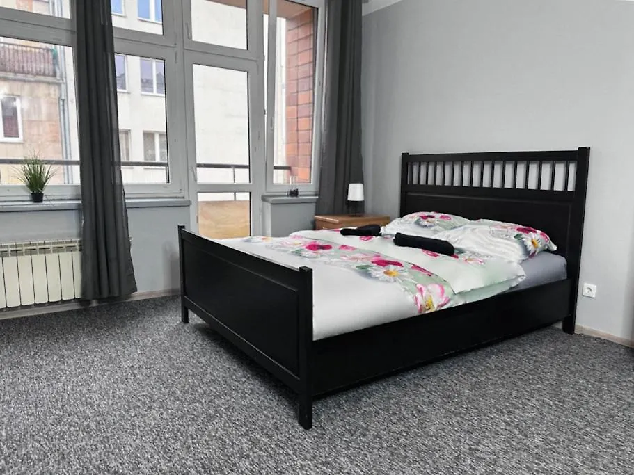 Fantastic Waw - M3 Room 5 Warszawa 0*,  Polska